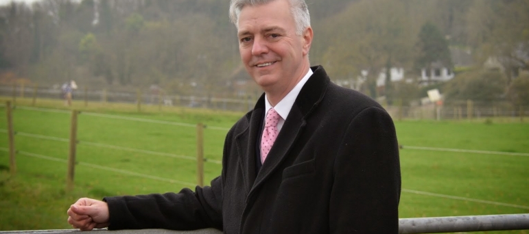 Simon Kirby  